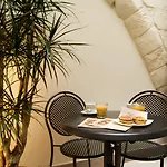 Bed and breakfast Alvino And Breakfast 4*