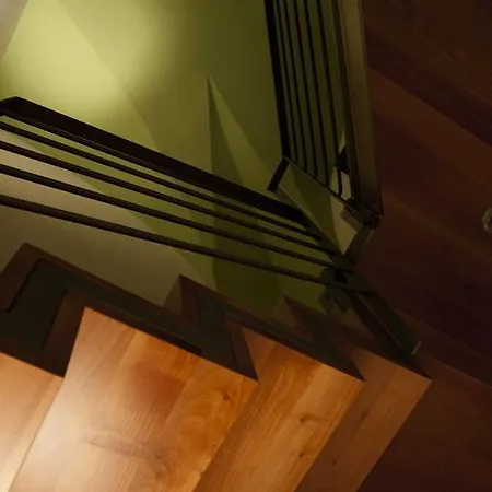 アルヴィノ スイート アンド ブレックファースト 4*