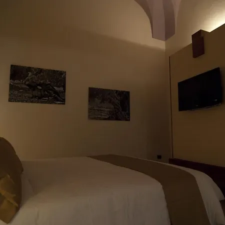 Bed and Breakfast Alvino And Breakfast Λέτσε