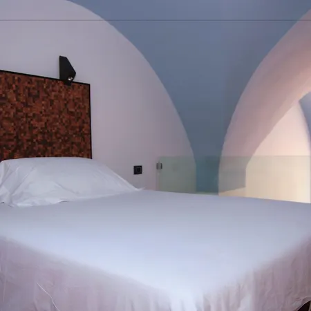 Alvino And Breakfast