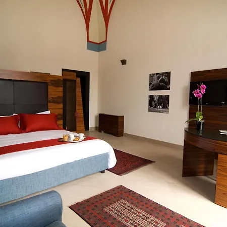Alvino And Breakfast Bed and Breakfast Λέτσε