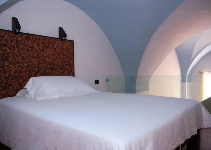 Alvino And Breakfast